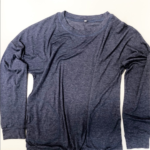 NWOT Loose Fit Tunic T Shirt with Pockets - Picture 4 of 8